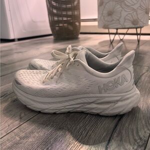 HOKA Clifton 8 - Cream